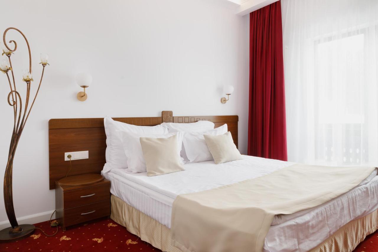 Manor Ski Hotel  Predeal Esterno foto