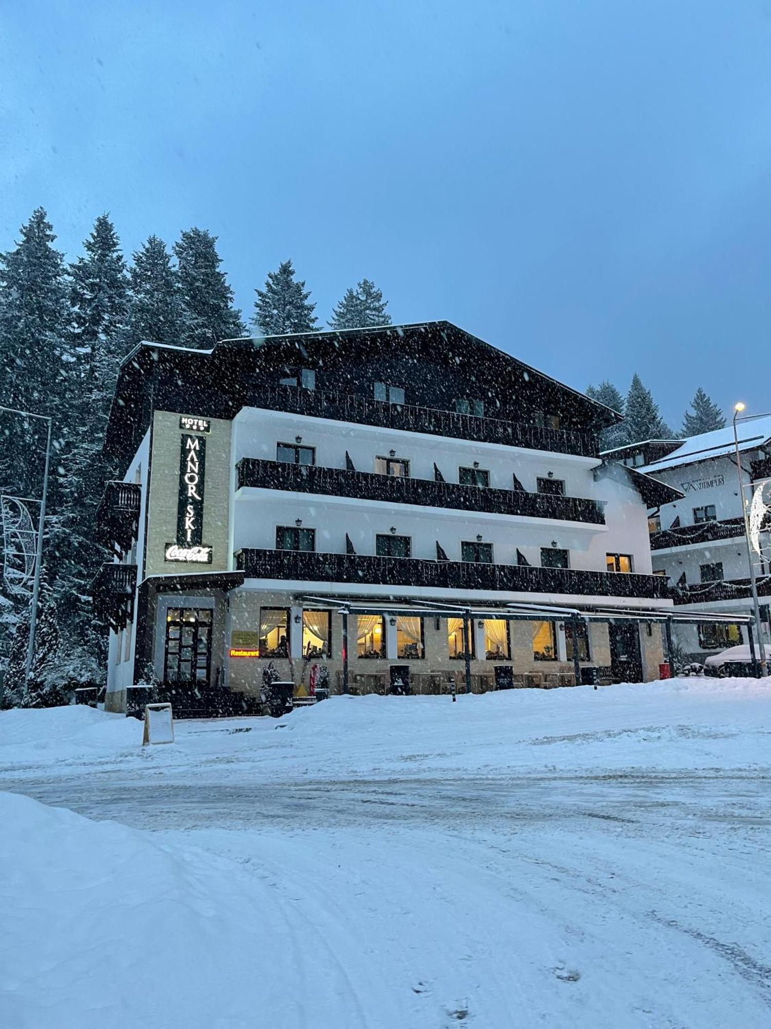 Manor Ski Hotel  Predeal Esterno foto